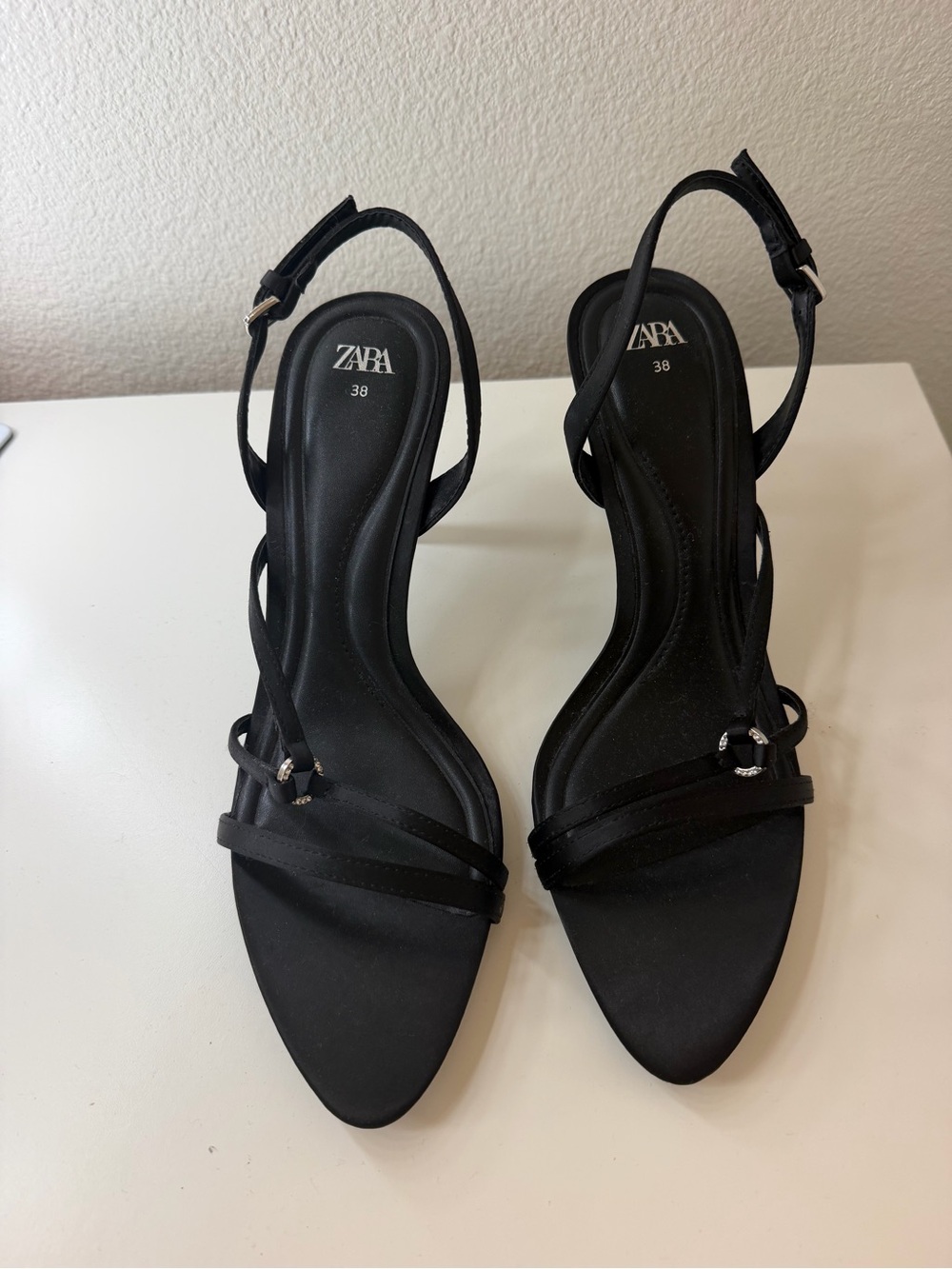 Zara Black Strappy Mid-Heel Sandals ( SIZE 7.5)